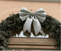 Бант для украшения витрины магазина