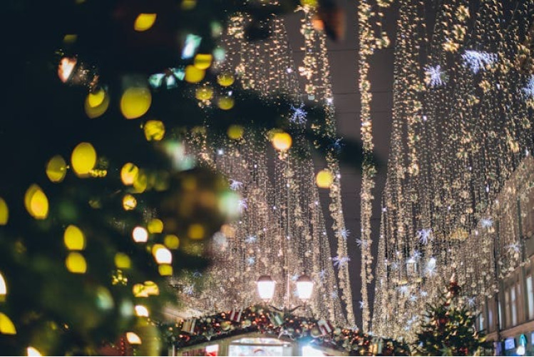 Лучшее время для покупки новогодней гирлянды